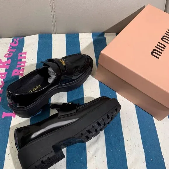 Women's Miu Miu black loafers - Picture 6 of 7